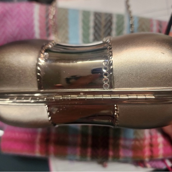 Shiney Silver Small Hard Case Purse with Jewels Chain Shoulder Strap - Picture 7 of 13